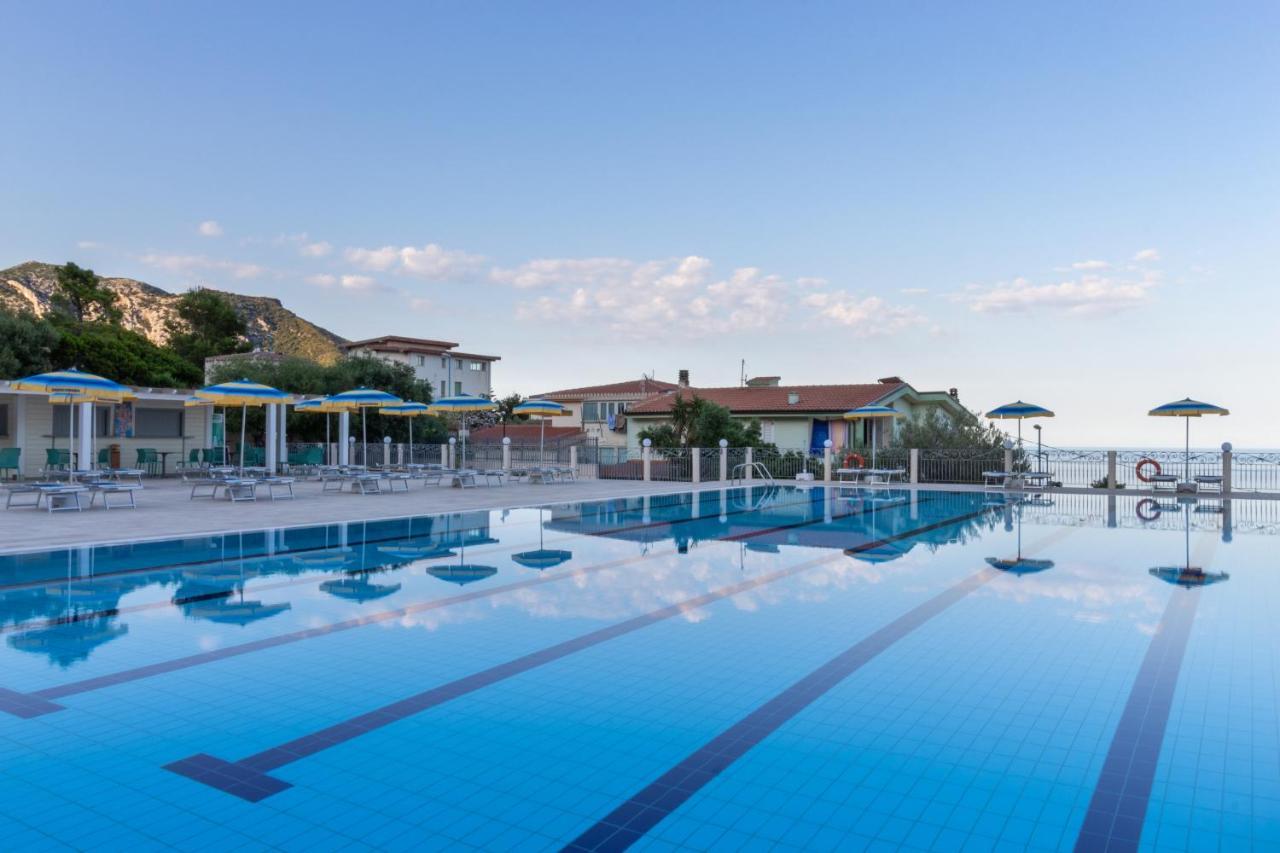 Hotel Brancamaria con Minicrociera nel Golfo Cala Gonone Exterior foto